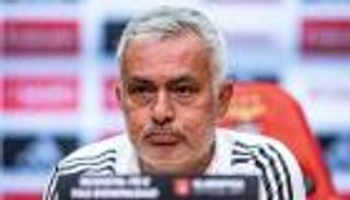 مورينيو يعلن موعد حسم قراره بشأن ريال مدريد