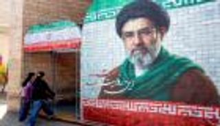 صمت مجتبى خامنئي يربك طهران.. غياب المرشد يثقل المفاوضات