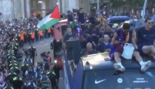 علم فلسطين في احتفالات برشلونة