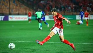 إمام عاشور لاعب الأهلي