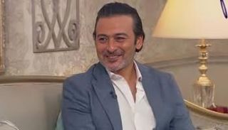 الفنان أحمد عزمي