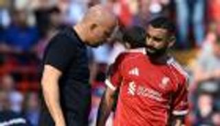 عودة محمد صلاح.. سلوت يحدد الزمان والمكان ويفجر مفاجأة
