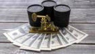 قمة ترامب وشي.. الذهب والنفط يترقبان المخرجات والدولار يتراجع