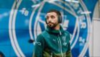 لا أساسيا ولا بديلا.. لماذا غاب آيت نوري عن تشيلسي ضد مان سيتي؟