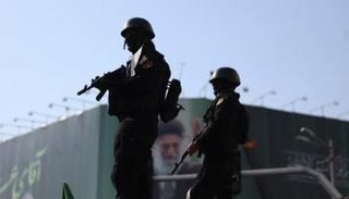 عناصر من الأمن الإيراني - أرشيفية