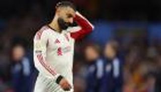 أسطورة مانشستر يونايتد لمحمد صلاح: لا تستحق &laquo;مباراة الوداع&raquo;
