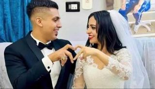 كروان مشاكل وزوجته