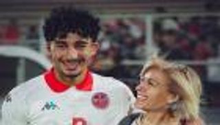 دموع الأم تسبق فرحة الأب.. موهبة تونس يروي كواليس دعوة المونديال