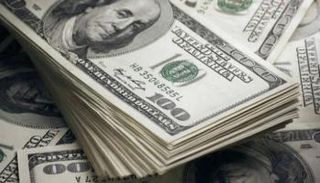 عملات ورقية فئة 100 دولار أمريكي - أرشيفية
