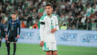 بن بوعلي مهاجم منتخب الجزائر
