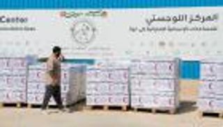 &laquo;الفارس الشهم 3&raquo;.. دخول 4 قوافل إماراتية إلى غزة تحمل 930 طناً من المساعدات وكسوة العيد