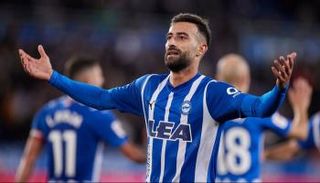 رباش لاعب ألافيس الإسباني