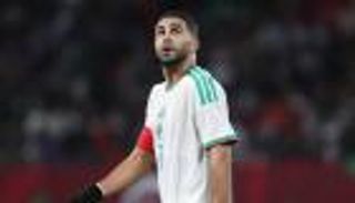 رياض محرز &laquo;المحمي&raquo; يُثير الجدل في الجزائر