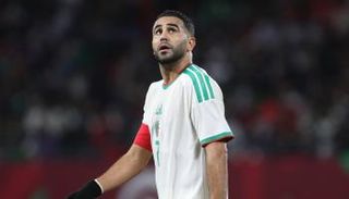 محرز قائد منتخب الجزائر