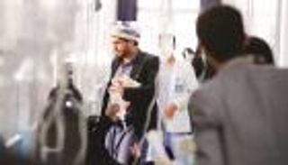 بعد تدمير القطاع الصحي.. الحوثي يتاجر بمعاناة المرضى
