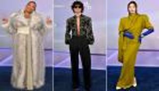 بقصات جريئة.. إطلالات لافتة للنجمات في حفل American Music Awards 2026