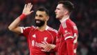 من أجل بديل محمد صلاح.. ليفربول يضحي بنجم ثالث