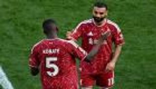 بعد محمد صلاح وروبرتسون.. نجم ثالث يودع ليفربول