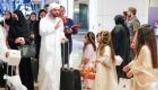 &laquo;إقامة دبي&raquo; تستقبل الحجاج العائدين بشعار &laquo;الإمارات ترحب بعودة الحجاج&raquo;