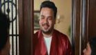 إعلان مسرحية &laquo;ليلة عسل&raquo; لمصطفى غريب.. مغامرة كوميدية على مسرح الرياض