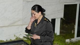 وفاء عامر في عزاء سهام جلال 