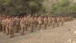 طلاب في دورة حوثية ثقافية شمال اليمن