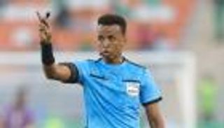 أحدثها ترحيل حكم صومالي.. أزمات بالجملة تلاحق كأس العالم 2026
