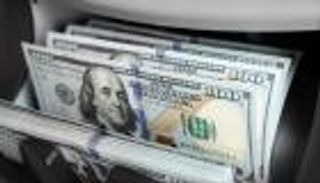 سعر الدولار اليوم في مصر الإثنين 8 يونيو 2026.. &laquo;الأخضر&raquo; يتراجع