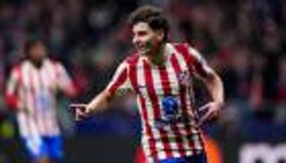 عرض ريال مدريد لألفاريز.. رغبة حقيقية أم لرفع السعر على برشلونة؟
