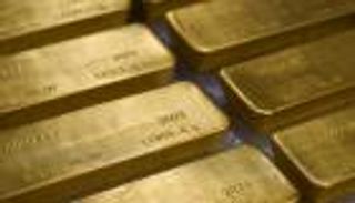 سعر الذهب اليوم.. &laquo;النفيس&raquo; يصعد مع انخفاض أسعار النفط