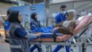 ضمن &laquo;الفارس الشهم 3&raquo;.. المستشفى الإماراتي العائم في العريش يستقبل 5 حالات جديدة من قطاع غزة