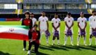 بسبب &laquo;عاشوراء&raquo;.. منتخب إيران يطلب ارتداء شارات سوداء ضد مصر