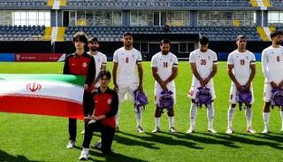 لاعبو منتخب إيران