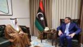 سفير الإمارات يبحث مع رئيس حكومة &laquo;الوحدة الوطنية&raquo; الليبية تعزيز العلاقات