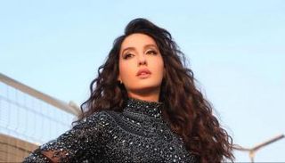 الفنانة المغربية الكندية نورا فتحي