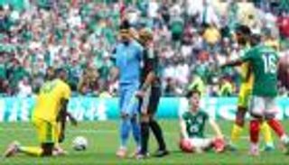 مباراة المكسيك وجنوب أفريقيا تدخل تاريخ كأس العالم