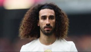 مارك كوكوريلا لاعب منتخب إسبانيا