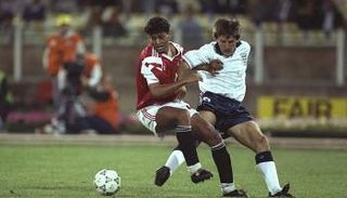 مصر وإنجلترا في كأس العالم 1990