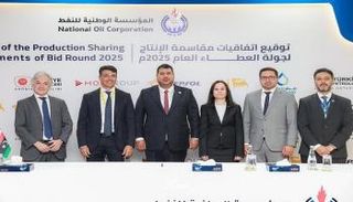 جانب من مراسم توقيع الاتفاقيات