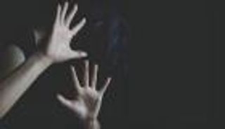 &laquo;استعبدتني وأنا قاصر&raquo;.. الاعترافات الكاملة لـ&laquo;الرسامة القاصر&raquo; في اتهام المطربة دينا. أ بـ&laquo;هتك عرضها&raquo;