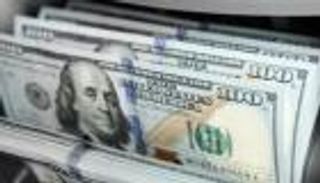 صدمة الدولار.. أدنى مستوى في 10 أيام على وقع اتفاق السلام