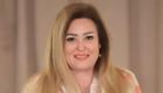 تفاصيل نجاة نهال عنبر من حريق سيارتها على طريق الساحل الشمالي