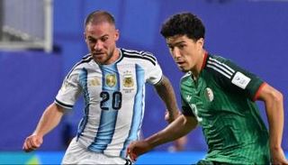 مازا نجم منتخب الجزائر