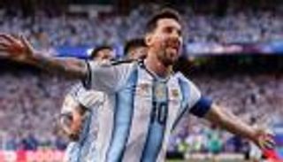 شارات كأس العالم 2026.. الفيفا يكرم ميسي ورونالدو ومبابي
