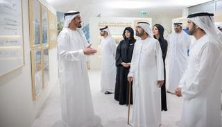 الشيخ محمد بن راشد آل مكتوم أثناء إطلاق «دبي الأفعال» 