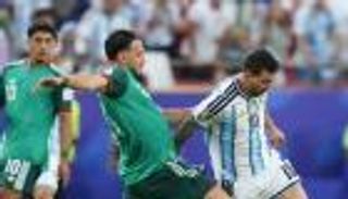 ميسي لا يرحم.. الجزائر تلحق بالبرازيل في قائمة ضحايا البرغوث