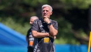 فلاديمير بيتكوفيتش مدرب منتخب الجزائر