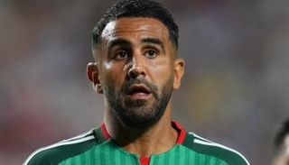محرز قائد منتخب الجزائر