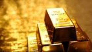 سعر الذهب اليوم يهبط بقوة ويتجه لثالث خسارة أسبوعية وسط ارتفاع الدولار