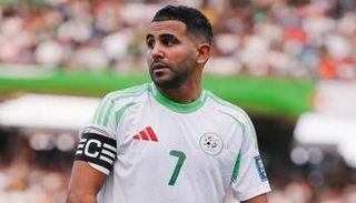 رياض محرز نجم منتخب الجزائر